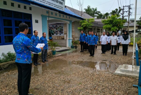 *BNNK Aceh Tamiang Laksanakan Apel Peringatan Hari Pahlawan 10 November di Lingkungan Satuan Kerja BNNK Aceh Tamiang 11 November 2019*